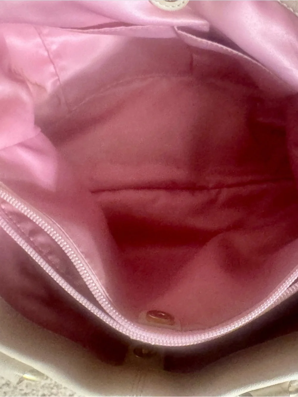Coach Beige Leather Pleated Tote with silk pink inside - Picture 3 of 6